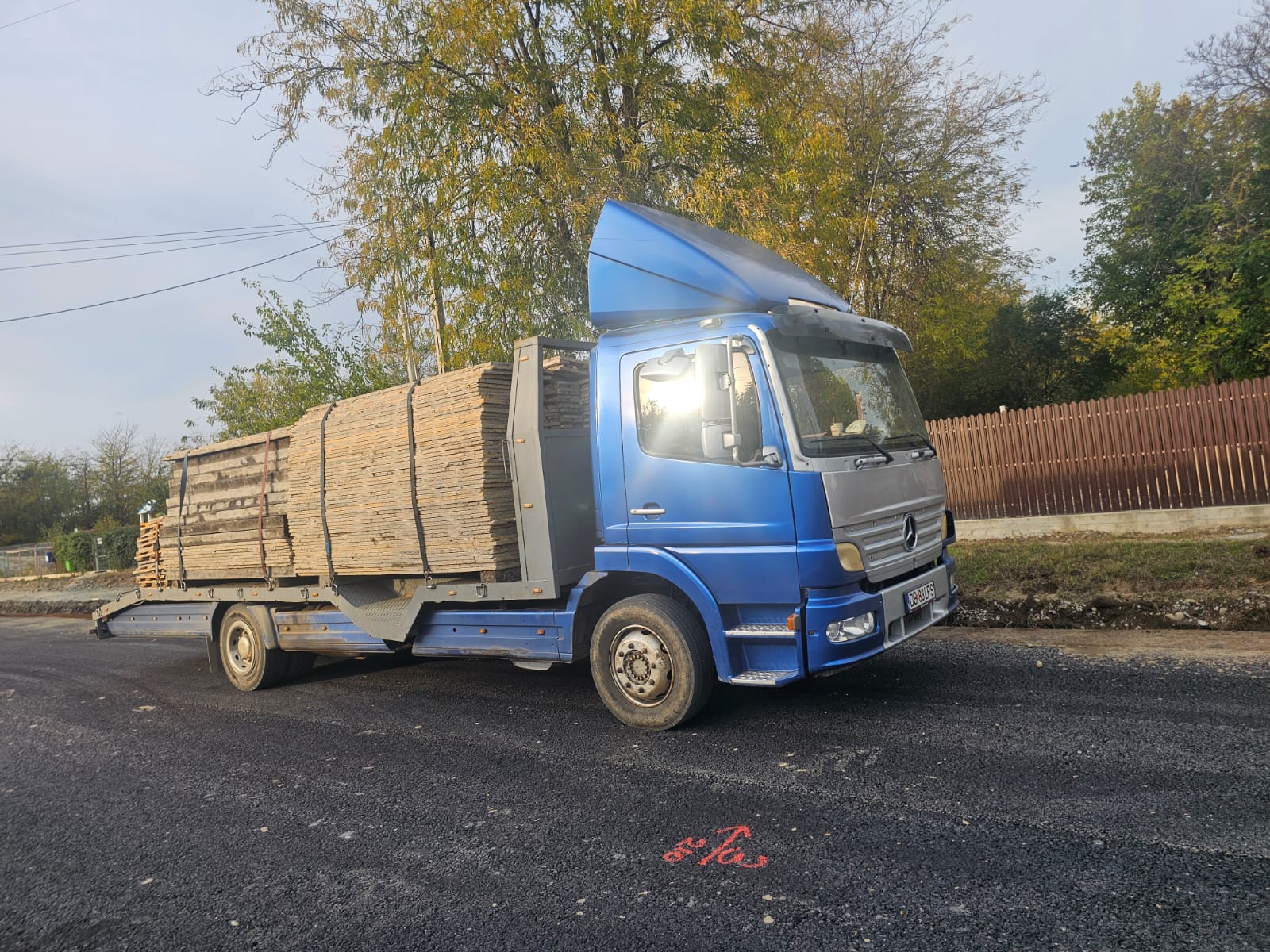 Platformă auto modernă pentru tractări